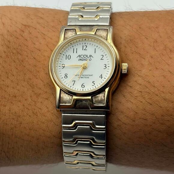 90s gold & Silver Acqua Watch - Picture 2 of 4